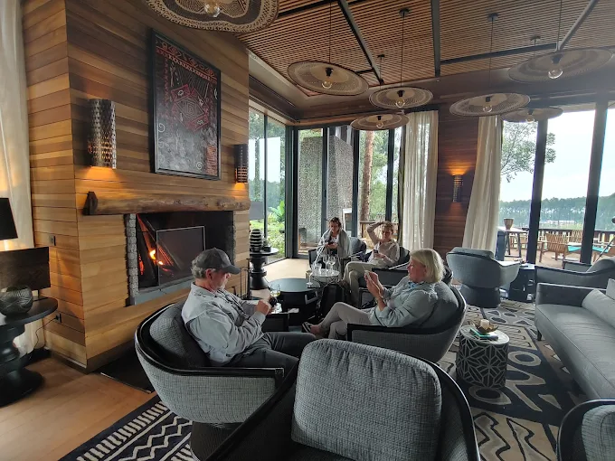 Volcanoes national park lodges