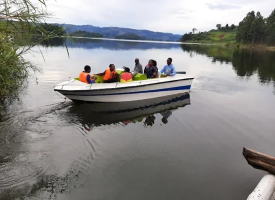 lake Bunyonyi boat cruises