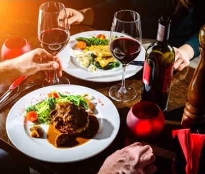 Honeymoon & romantic dinning