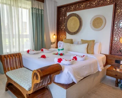 Book for well planned romantic holiday trips